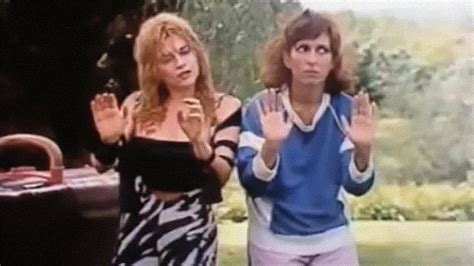 Las lobas (1986) film online,Aníbal Di Salvo,Leonor Benedetto,Camila Perissé,Ana María Campoy,Alberto Argibay